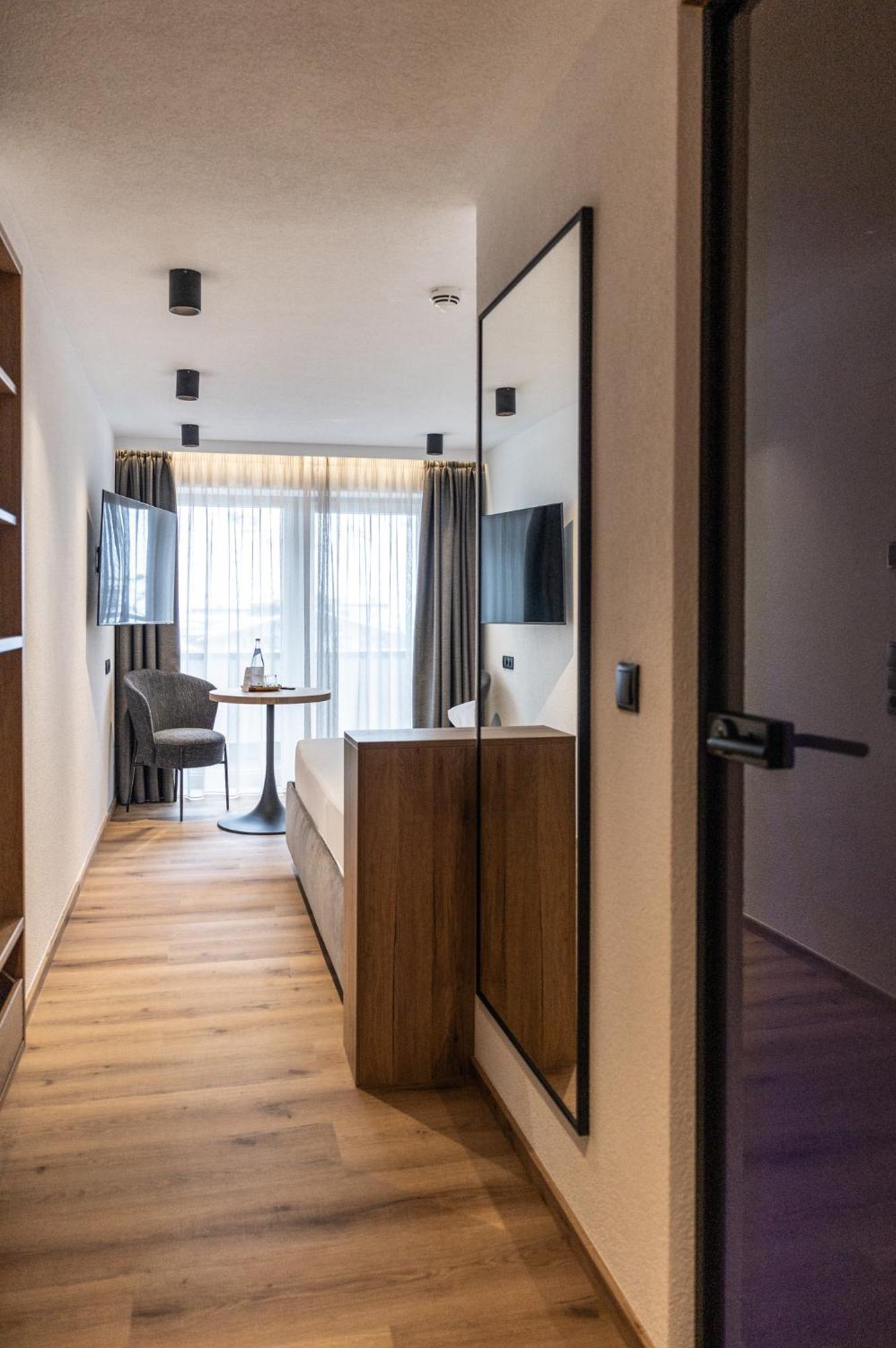 Hotel Lamtana Ischgl Ngoại thất bức ảnh
